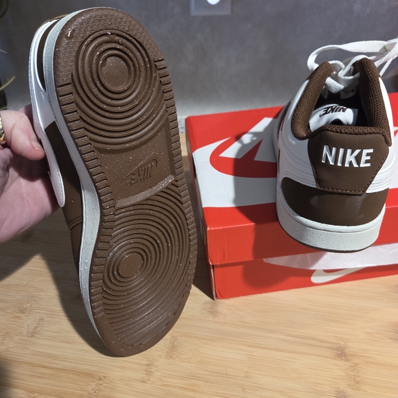 New In Box Nike Court Vision Low P Women’s Athletic Shoes - Sail/Cacao W 8.5 - Picture 9 of 12